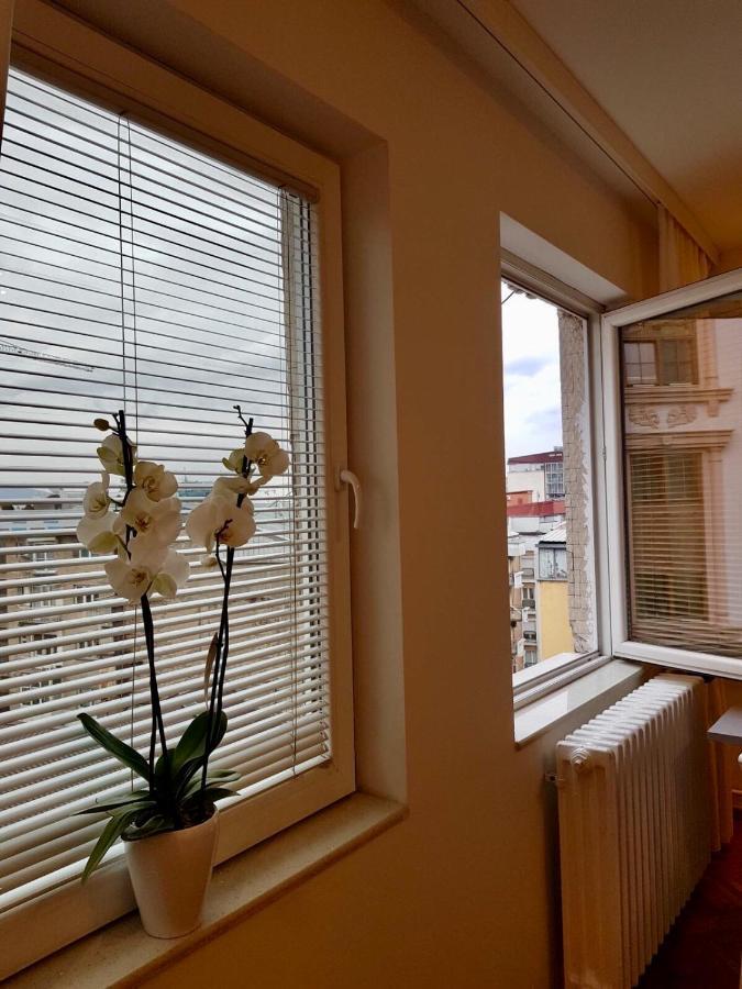 Uma- Urban Mini Apartment Скопье Экстерьер фото